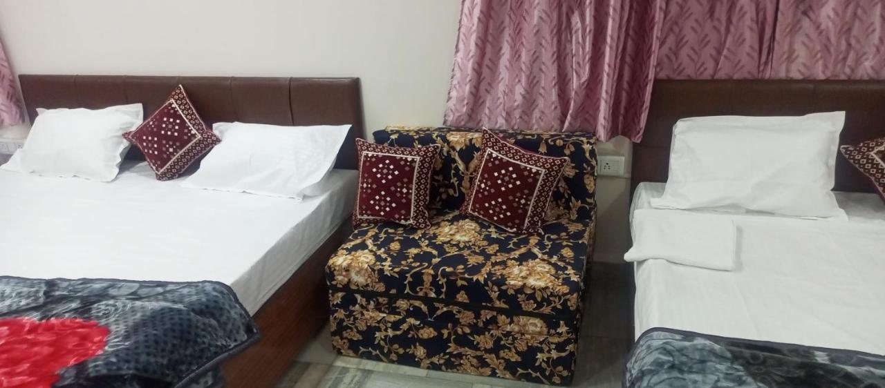 Bed and Breakfast Aashirwad Residency Ujjain Exterior foto